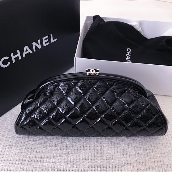 chanel kisslock clutch